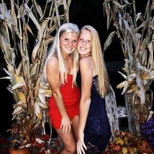 Meet your Posher, Makayla